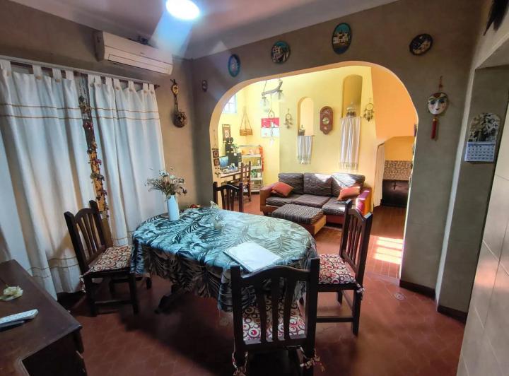 Casa · 70m² · 5 Ambientes · 1 Cochera