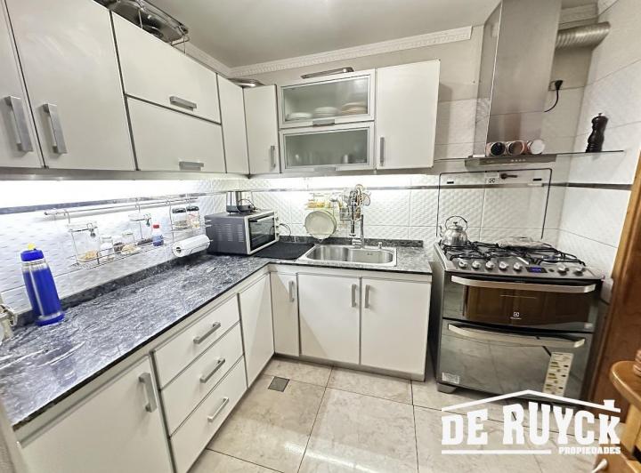 Casa · 120m² · 3 Ambientes · 2 Cocheras