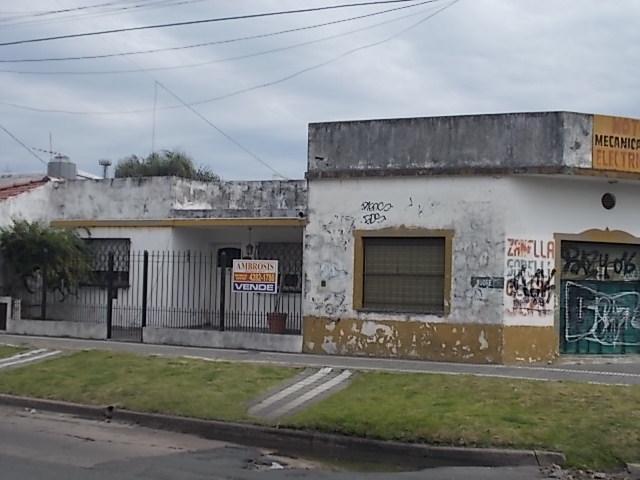 Casa · 180m² · 6 Ambientes · 1 Cochera