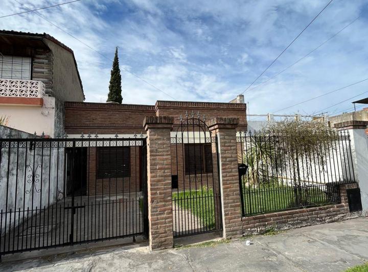 Casa · 133m² · 3 Ambientes · 1 Cochera
