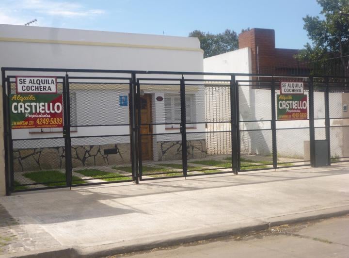 Casa · 1m² · 3 Ambientes · 3 Cocheras