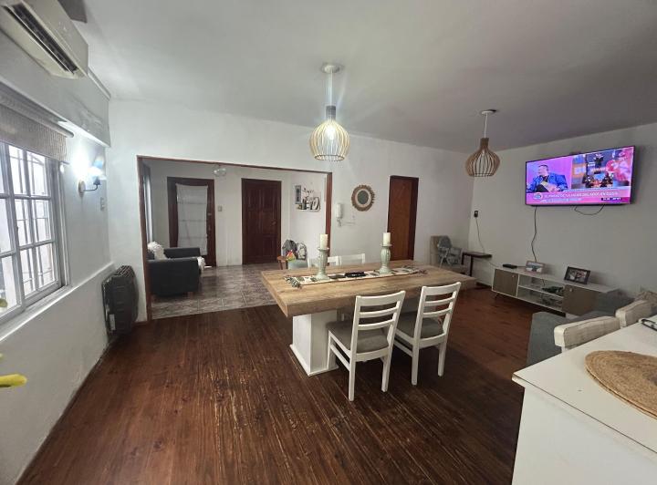 Casa · 175m² · 5 Ambientes · 1 Cochera