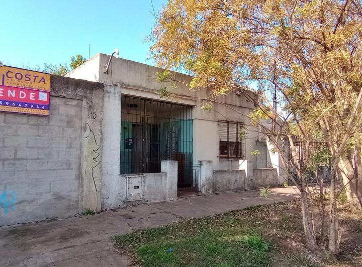 Casa · 74m² · 3 Ambientes · 1 Cochera