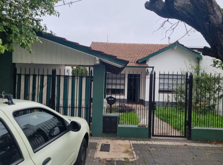 Casa · 70m² · 3 Ambientes · 1 Cochera