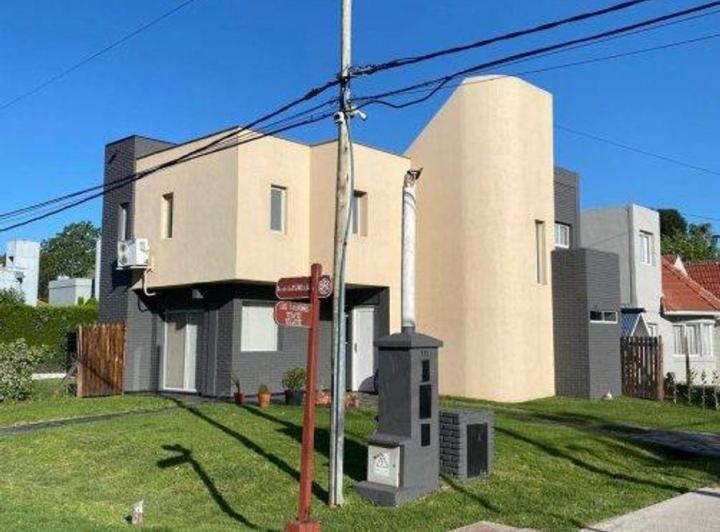 Casa · 145m² · 4 Ambientes