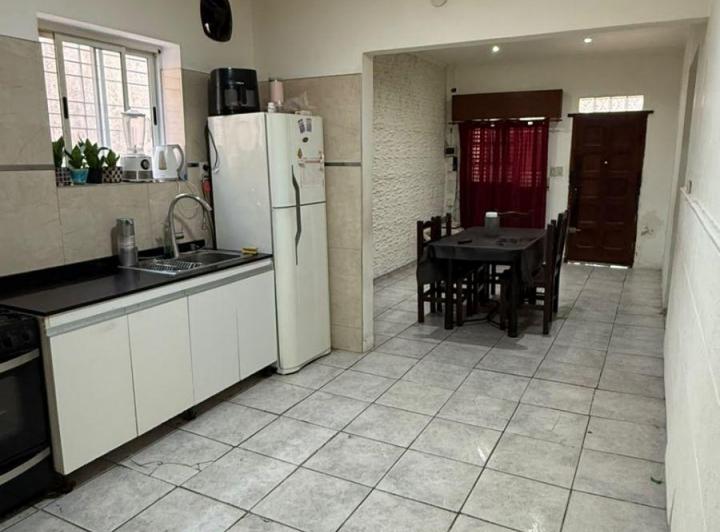 Casa · 200m² · 4 Ambientes