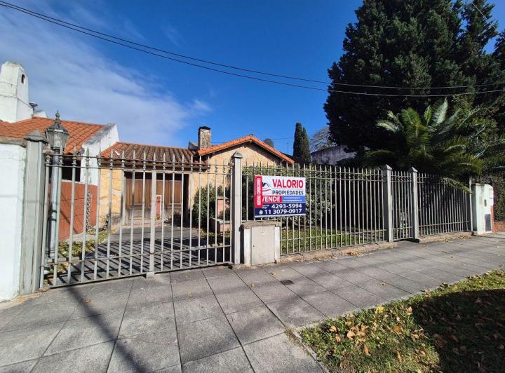 Casa · 186m² · 6 Ambientes · 3 Cocheras