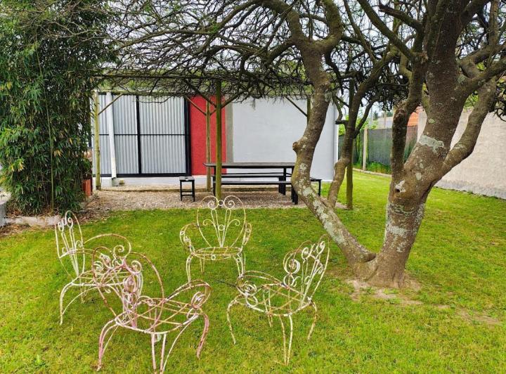 Casa · 150m² · 5 Ambientes · 4 Cocheras