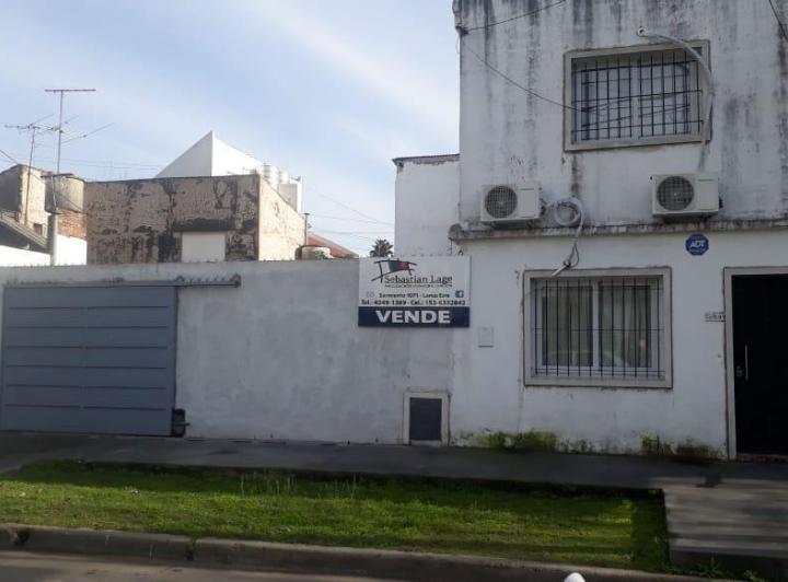 Casa · 80m² · 3 Ambientes · 2 Cocheras