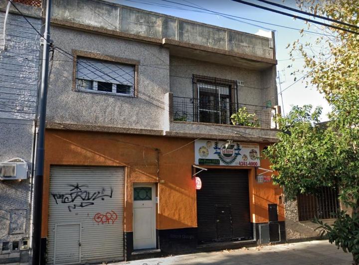 Casa · 200m² · 5 Ambientes · 1 Cochera