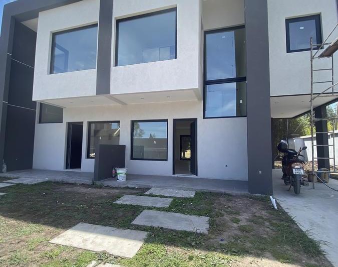 Casa · 125m² · 4 Ambientes · 1 Cochera
