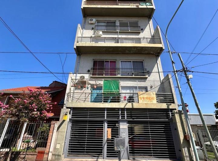 Casa · 60m² · 3 Ambientes · 1 Cochera