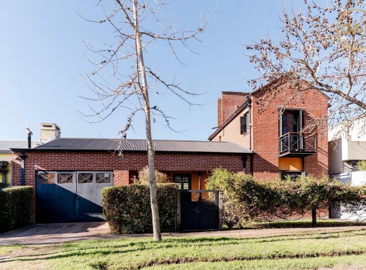 Casa · 112m² · 3 Ambientes · 1 Cochera