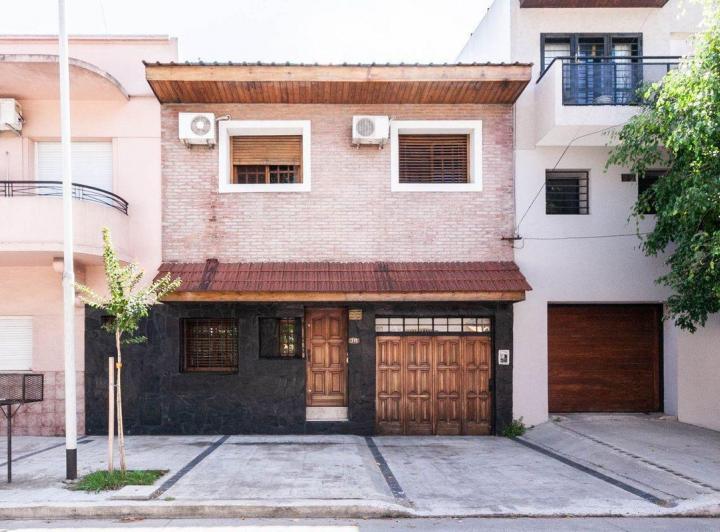 Casa · 130m² · 4 Ambientes · 1 Cochera