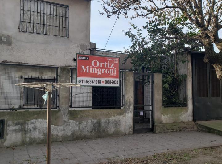 Casa · 108m² · 5 Ambientes · 2 Cocheras