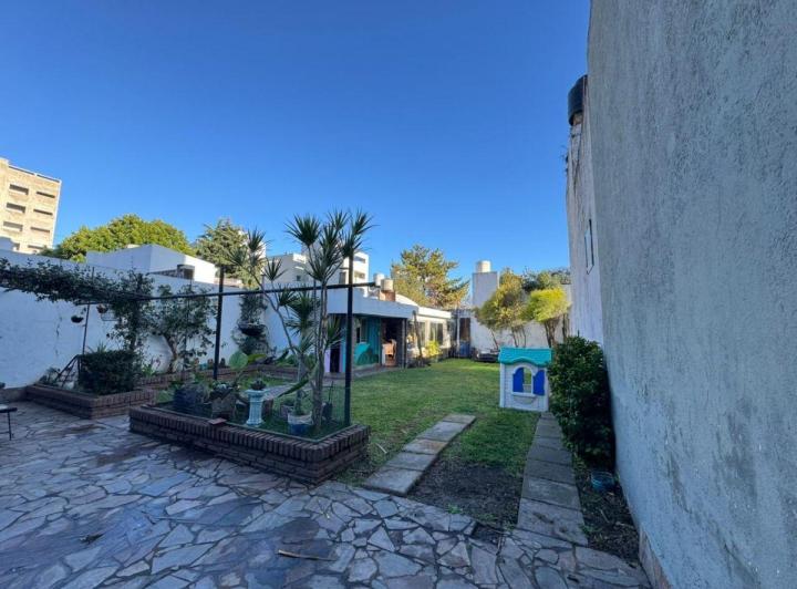 Casa · 156m² · 5 Ambientes · 1 Cochera