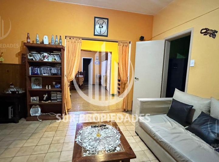 Casa · 133m² · 4 Ambientes · 1 Cochera