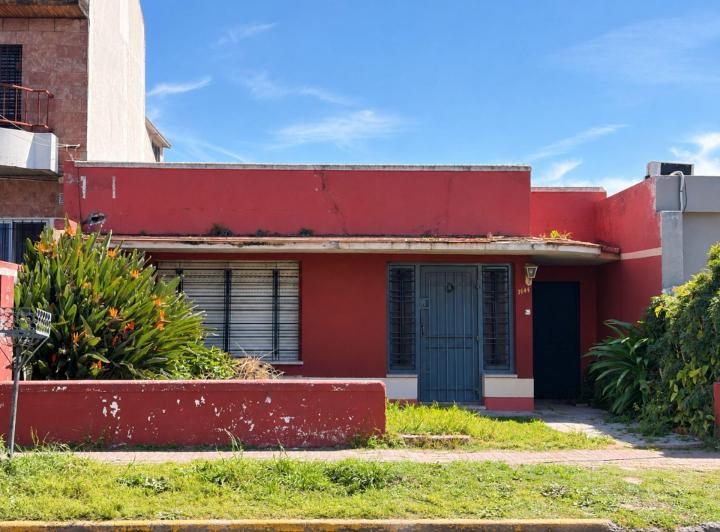 Casa · 90m² · 3 Ambientes · 1 Cochera