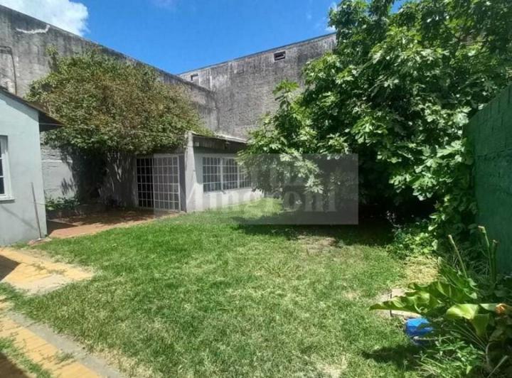 Casa · 76m² · 4 Ambientes · 1 Cochera