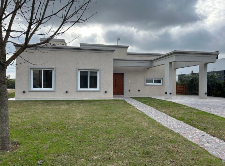 Casa · 150m² · 5 Ambientes · 1 Cochera