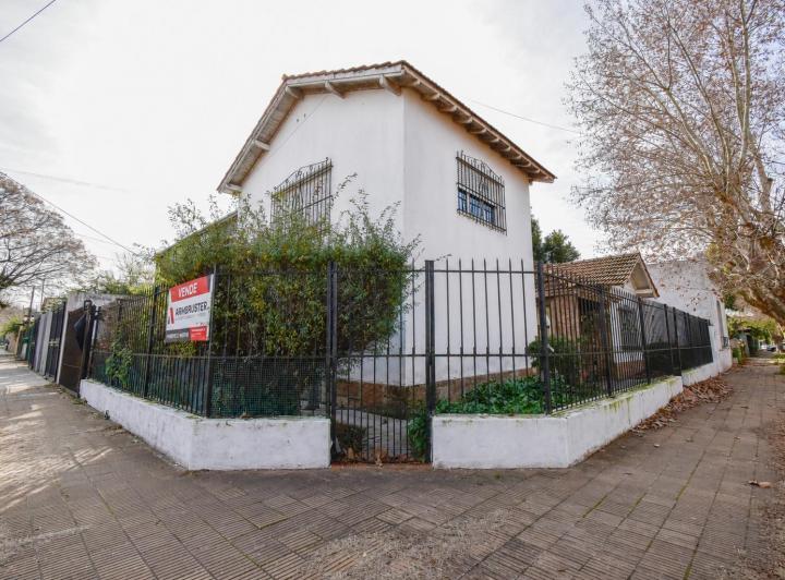 Casa · 90m² · 4 Ambientes · 1 Cochera