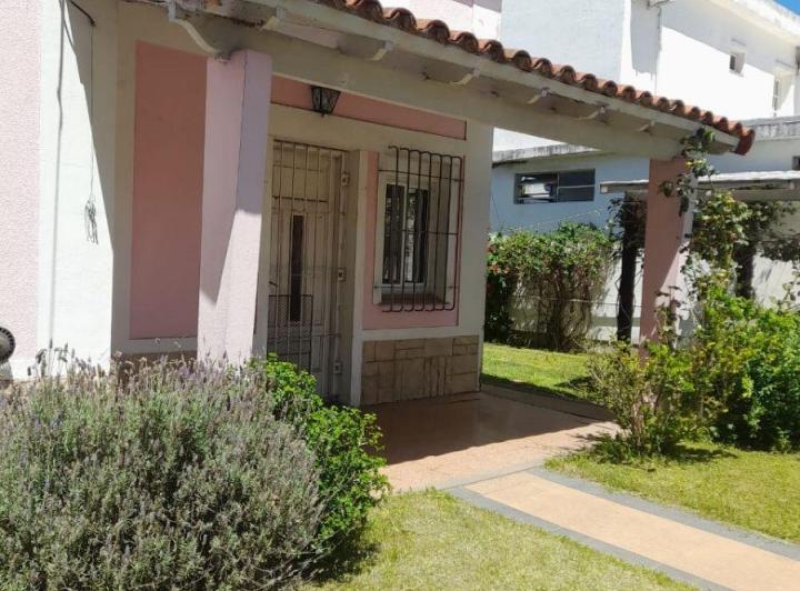 Casa · 150m² · 3 Ambientes · 1 Cochera