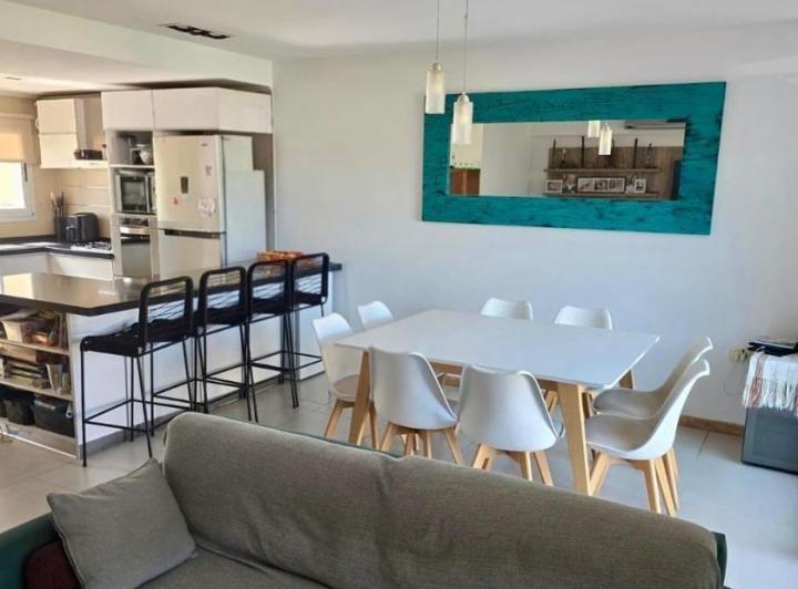 Casa · 110m² · 4 Ambientes · 1 Cochera