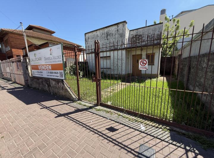 Casa · 200m² · 3 Ambientes · 1 Cochera