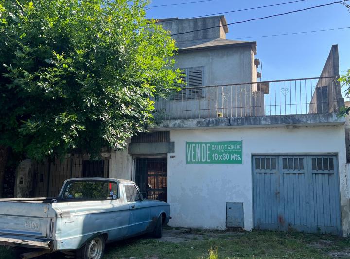 Casa · 100m² · 6 Ambientes · 1 Cochera