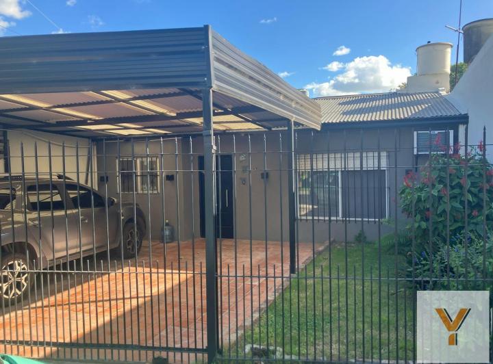Casa · 190m² · 4 Ambientes · 2 Cocheras