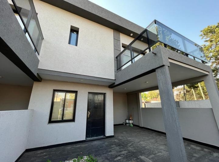 Casa · 75m² · 3 Ambientes · 1 Cochera