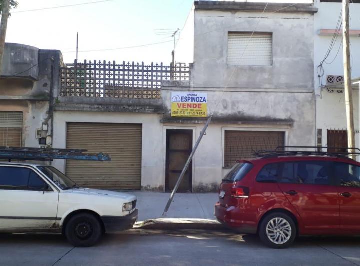 Casa · 130m² · 4 Ambientes · 1 Cochera