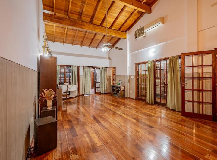 Casa · 412m² · 4 Ambientes
