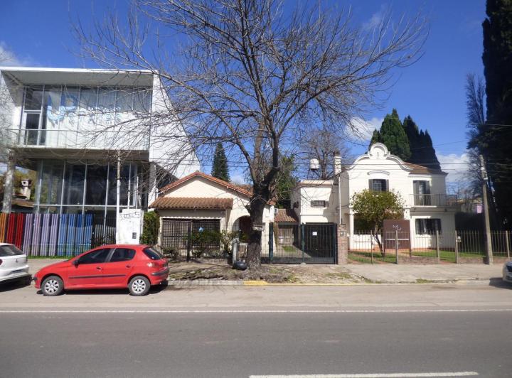 Casa · 100m² · 3 Ambientes · 1 Cochera