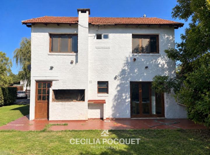 Casa · 100m² · 3 Ambientes · 2 Cocheras
