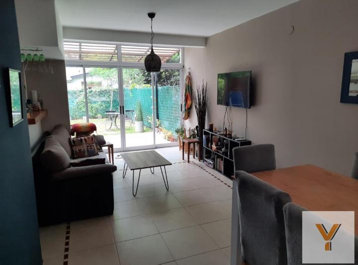 Casa · 86m² · 3 Ambientes · 1 Cochera