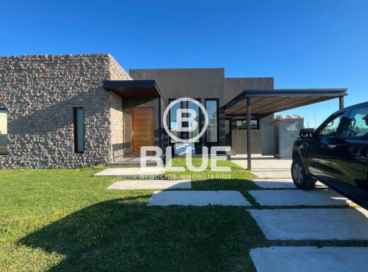 Casa · 164m² · 5 Ambientes · 2 Cocheras