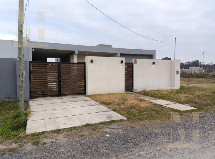 Casa · 96m² · 3 Ambientes · 1 Cochera