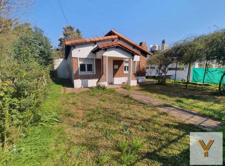Casa · 135m² · 2 Ambientes · 1 Cochera