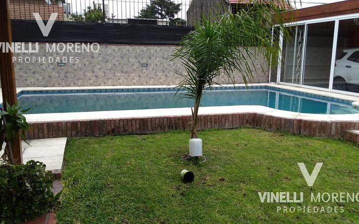 Casa · 237m² · 5 Ambientes · 2 Cocheras