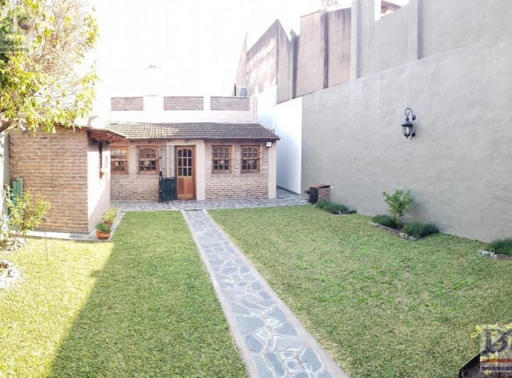 Casa · 130m² · 3 Ambientes · 1 Cochera