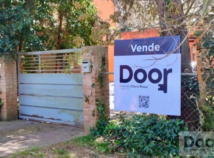 Casa · 100m² · 4 Ambientes · 2 Cocheras