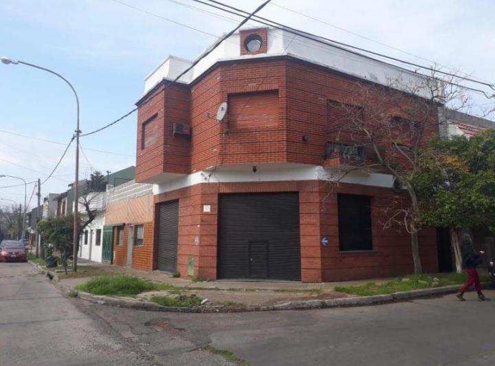 Casa · 200m² · 3 Ambientes
