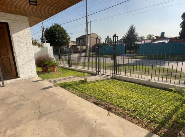 Casa · 154m² · 5 Ambientes · 1 Cochera