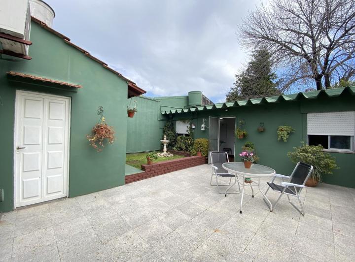 Casa · 71m² · 3 Ambientes · 2 Cocheras