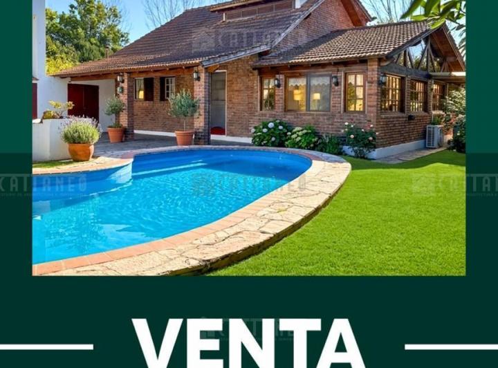 Casa · 110m² · 4 Ambientes · 3 Cocheras