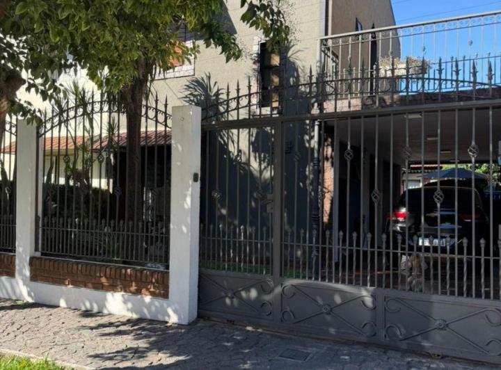 Casa · 70m² · 3 Ambientes · 1 Cochera