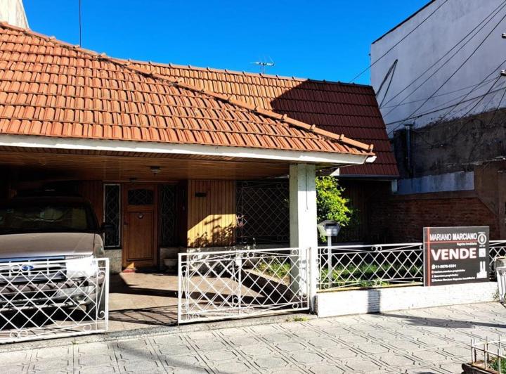 Casa · 170m² · 3 Ambientes · 2 Cocheras