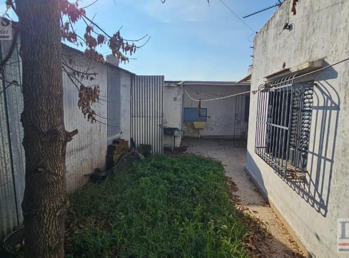 Casa · 110m² · 3 Ambientes · 6 Cocheras