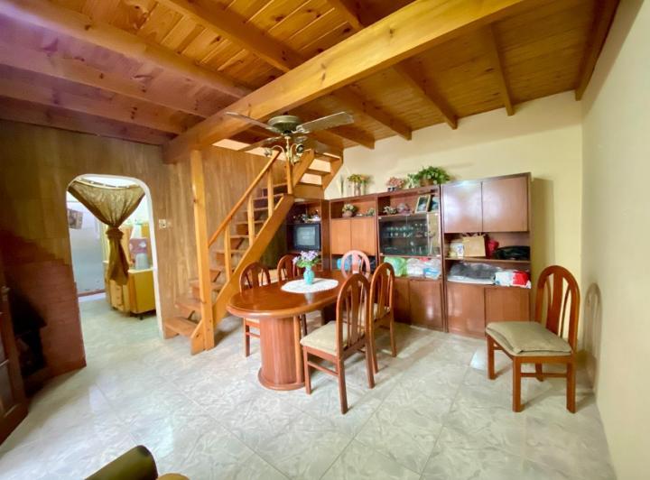 Casa · 130m² · 4 Ambientes · 1 Cochera